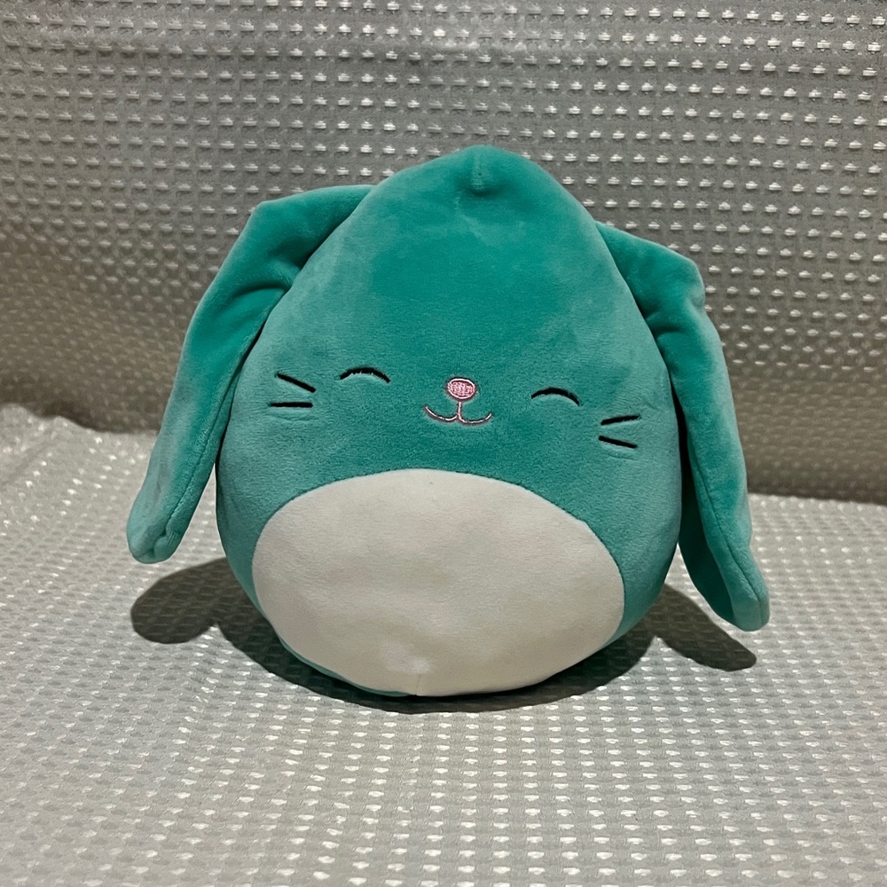 Squishmallows Regan the Teal Bunny 7.5 inch Plush Toy
